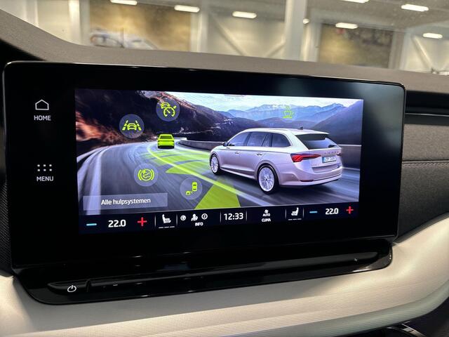 Skoda OCTAVIA Combi 1.0 e-Tsi 110pk DSG Business Edition Plus · Apple/Android Car Play · Navi · Sfeerverlichting · Elek. Achterklep · P-Sensoren · 17'' Inch ·