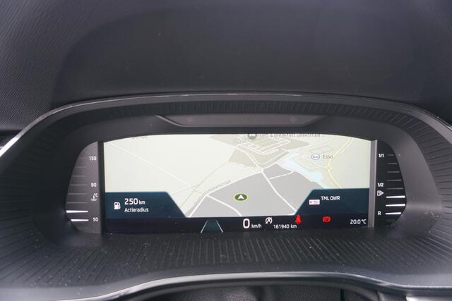 Skoda OCTAVIA Combi 1.0 TSI Style | PANORAMA DAK | STOELVERWARMING | METALLIC WIT |
