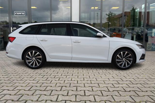 Skoda OCTAVIA Combi 1.4 TSI iV PHEV Business Edition | Dealer Onderhouden | Led | 18 Inch |