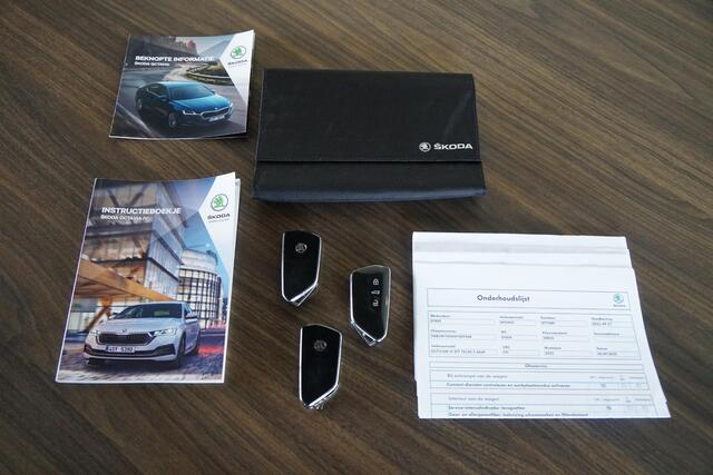 Skoda OCTAVIA Combi 1.4 TSI iV PHEV Business Edition Plus + DODEHOEKDETECTIE / CAMERA / STOEL & STUURWIELVERWARMING