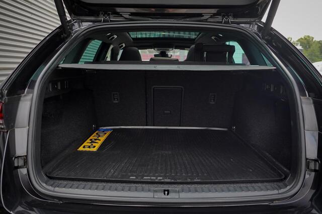 Skoda OCTAVIA Combi 1.4 TSI RS iV PHEV Business / Pano / Adaptive Cruise