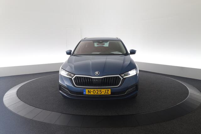 Skoda OCTAVIA Combi 1.5 e-TSI Business Edition Plus | ACC | Trekhaak | Blind-spot | Stoelverwarming