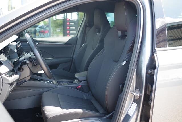 Skoda OCTAVIA Combi 1.4 TSI iV PHEV Sportline Business, Camera, Stoelverwarming, Carplay,