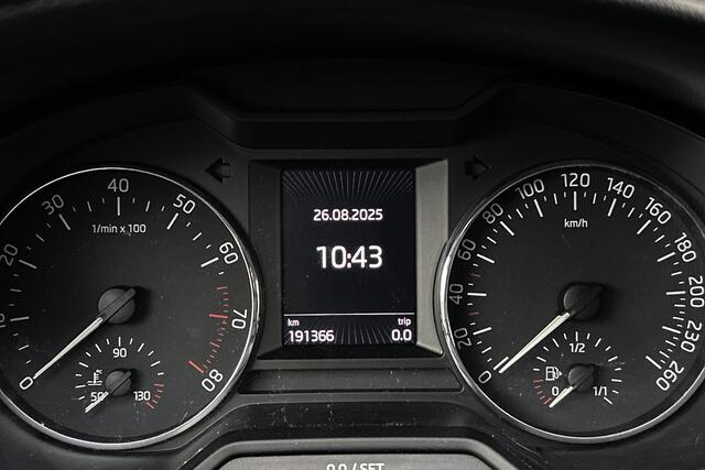 Skoda OCTAVIA 1.0 TSI Greentech Ambition Business | Cruise control | Half lederen bekleding | Parkeersensoren