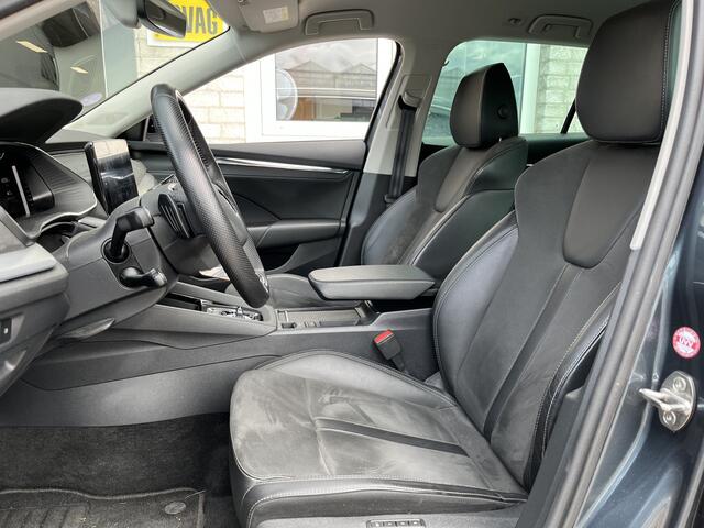 Skoda OCTAVIA Combi 1.4 TSI iV PHEV Business Edition Plus / AUTOMAAT/ ELEKTR. STOEL/ ALCANTARA/ HEAD-UP DISPLAY/ DIGITAL DASH/ PARK. SENSOREN + CAMERA/ NAVI/ SMARTLINK/ STOEL-STUUR VERWARM./ MATRIX/ 18" LMV/ CLIMA 3-ZONE