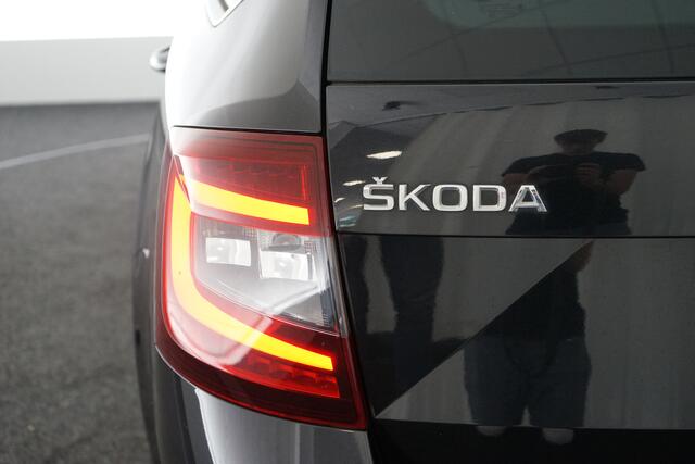 Skoda OCTAVIA Combi 1.0 TSI Greentech Style Business