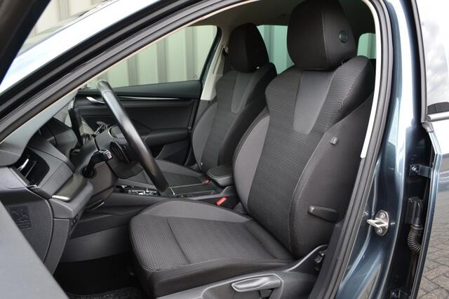 Skoda OCTAVIA 1.4 TSI iV Business Edition LED/Carplay/18'' inch