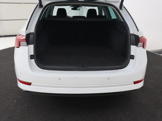 Skoda OCTAVIA Combi 1.4 TSI iV PHEV Business Edition | Cruisecontrol adapt | LED | Navigatie | Apple Carplay | 1e Eigenaar