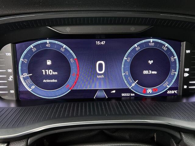 Skoda OCTAVIA 1.0 TSI Business Edition Navigatie Airco Cruise Control Lichtmetalen velgen