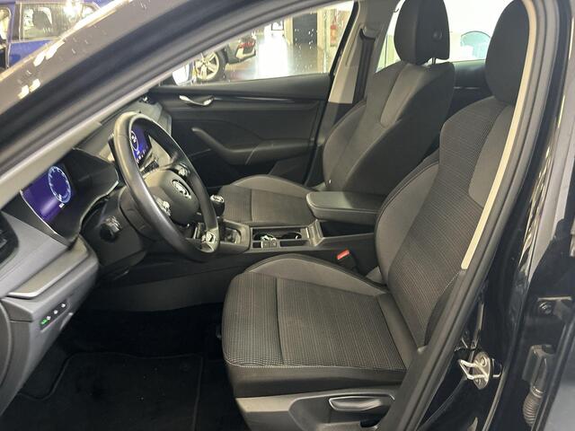 Skoda OCTAVIA Combi 1.0 TSI 110pk Business Edition · Apple/Android Car Play · Navigatie · Elek. Achterklep · P-Sensoren · Cruise Control · 16'' Inch · Garantie t/m 05-09-2027 of 100.000km