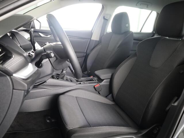 Skoda OCTAVIA Combi 1.5 TSI Edition 115 pk | Verlengde garantie | Navigatie via App | Parkeersensoren | Apple Carplay/Android Auto | LED koplampen | Stoelverwarming |