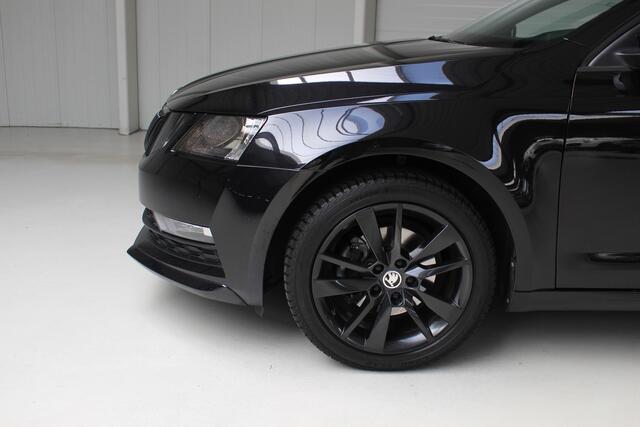 Skoda OCTAVIA Combi 1.0 TSI Greentech Sport Business Trekhaak | Navigatie | DAB Radio |