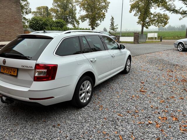 Skoda OCTAVIA 1.0 TSI Greentech Ambition Business