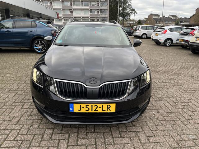 Skoda OCTAVIA Combi 1.0 TSI Greentech Business Edition