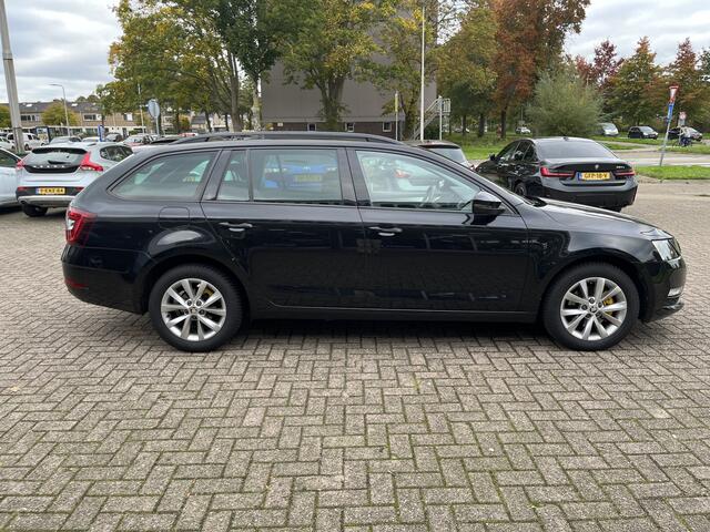 Skoda OCTAVIA Combi 1.0 TSI Greentech Business Edition
