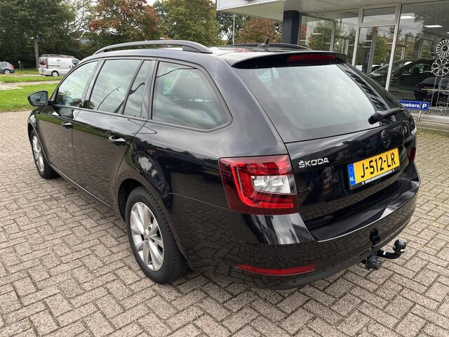Skoda OCTAVIA Combi 1.0 TSI Greentech Business Edition