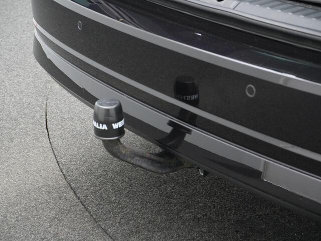 Skoda OCTAVIA Combi 1.4 TSI iV 204 pk PHEV Business Edition Plus | Panoramadak | Trekhaak | Verwarmbare voorruit | Adaptieve onderstelregeling (DCC) | Standkachel | 18 inch