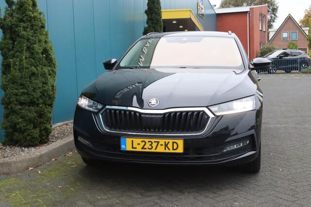 Skoda OCTAVIA Combi 1.4 TSI iV PHEV AUT. Business Edition CARPLAY|ADAPT.CRUISE|ELEK.A.KLEP|STUUR/STOELVERW|NAV|LED|ECC|PDC|18'LMV 1'EIG
