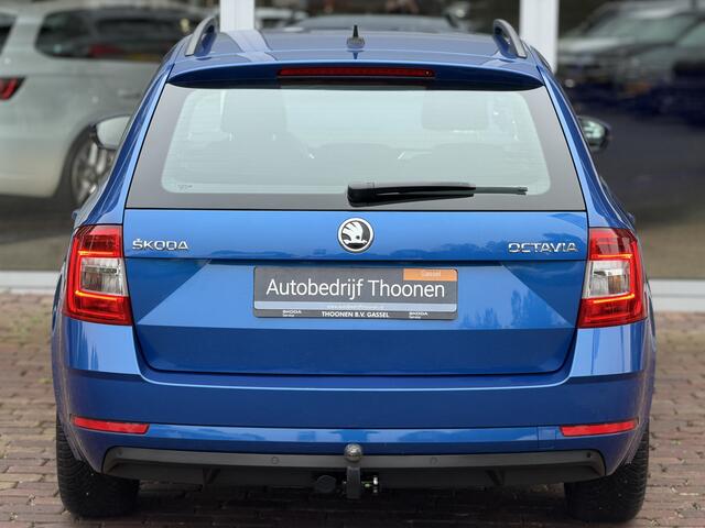 Skoda OCTAVIA Combi 1.0 TSI Greentech Business Edition | Trekhaak | Cruise | Apple CarPlay