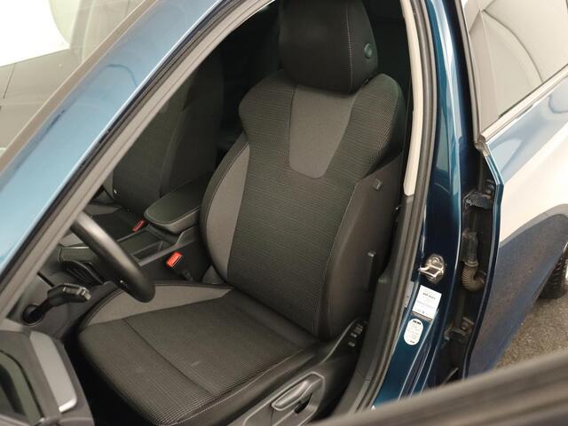 Skoda OCTAVIA 1.0 TSI Business Edition | Trekhaak | Stoelverwarming | Carplay | Parkeerhulp | Navigatie | Digital Cockpit | Climate control | 17'' lichtmetalen velgen | Cruise control