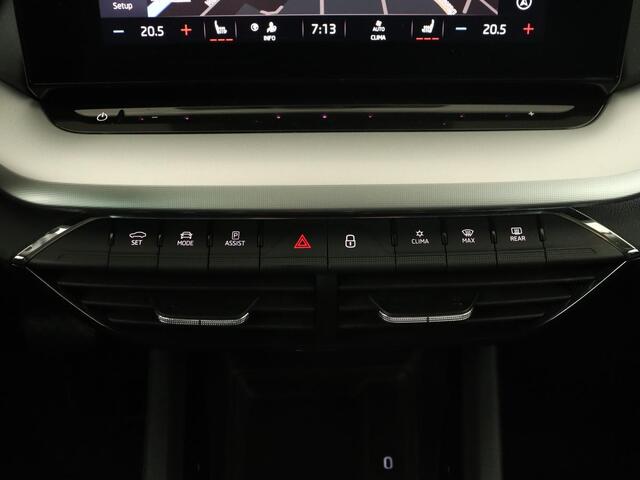 Skoda OCTAVIA 1.0 TSI Business Edition | Trekhaak | Stoelverwarming | Carplay | Parkeerhulp | Navigatie | Digital Cockpit | Climate control | 17'' lichtmetalen velgen | Cruise control