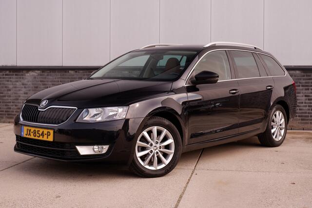 Skoda OCTAVIA Combi 1.0 TSI Greentech Ambition Business | Trekhaak | Leder | Navi | Climate