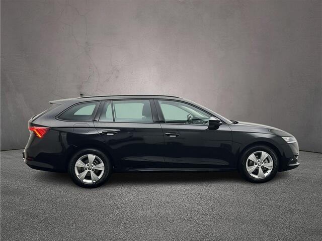Skoda OCTAVIA Combi 1.0 TSI Business Edition 110pk, Trekhaak, Elektrische achterklep, Stoelverwarming, Navigatie, Cruise control, Keyless entry