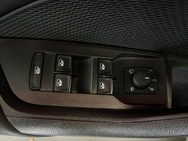Skoda OCTAVIA Combi 1.0 e-TSI 110pk DSG Business Edition Plus · Apple/Android Car Play · Navigatie · Elek. Achterklep · P-sensoren · ACC · 17'' Inch · Garantie t/m 10-08-2027 of 100.000km