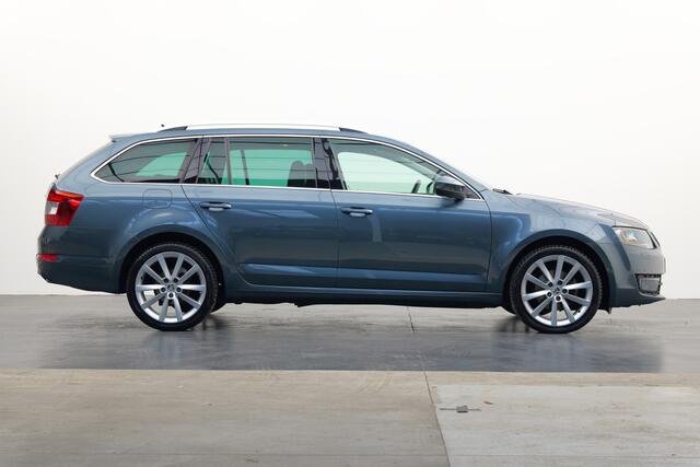 Skoda OCTAVIA Combi 1.4 TSI Greentech Style Business | Automaat | Pano | Leer