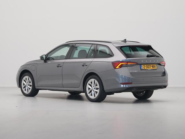 Skoda OCTAVIA Combi 1.4 TSI iV 204pk PHEV Business Edition Navigatie Wegkl.trekhaal Pdc Virtual Cockpit Carplay 321