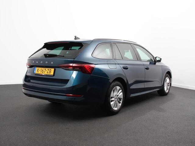 Skoda OCTAVIA Combi 1.0 TSI 110pk Business Edition | Navigatie | Digitale Cockpit | Lichtmetalen velgen | Climate Control | Camera | Cruise control