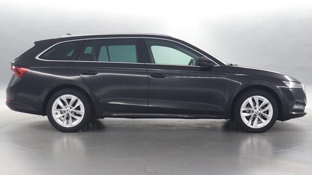 Skoda OCTAVIA Combi 1.0 TSI 110pk Business Edition DSG / Navigatie / Parkeersensoren