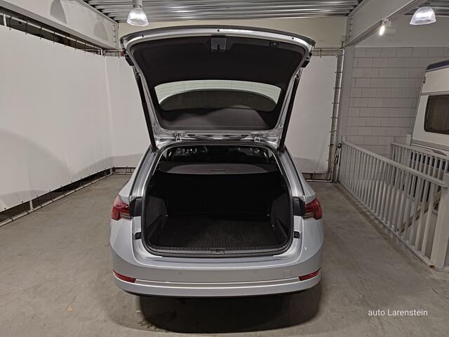 Skoda OCTAVIA Combi 1.5 e-TSI 150pk Style Business Edition Plus DSG7 110kw Carplay / Navi / Elektr.A.Klep / A.Camera / MHEV