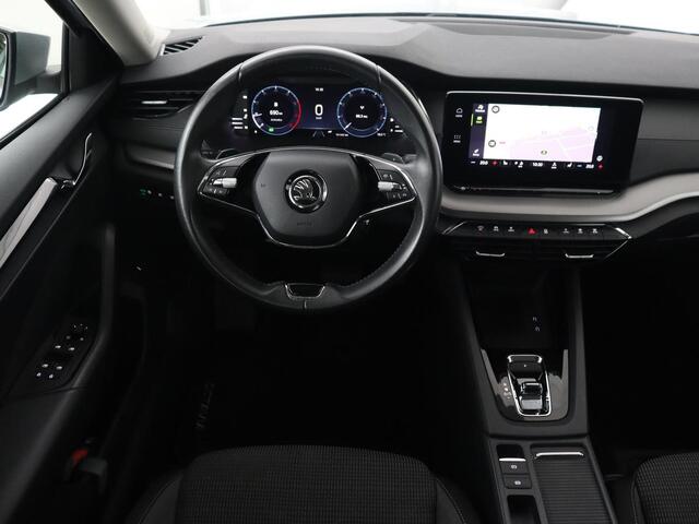 Skoda OCTAVIA 1.0 e-TSI Business Edition | Stoelverwarming | Trekhaak | Camera | Carplay | Virtual Cockpit | Navigatie | Cruise control