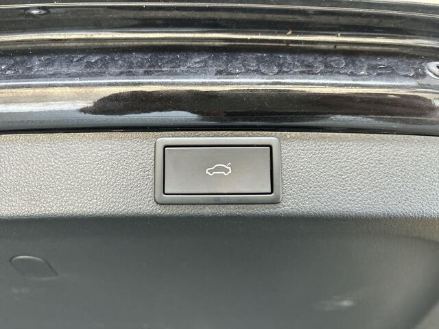 Skoda OCTAVIA Combi 1.0 TSI 110pk Business Edition · Apple/Android Car Play · Navigatie · Elek. Achterklep · P-Sensoren · Cruise Control · 16'' Inch · Garantie t/m 25-09-2027 of 100.000km