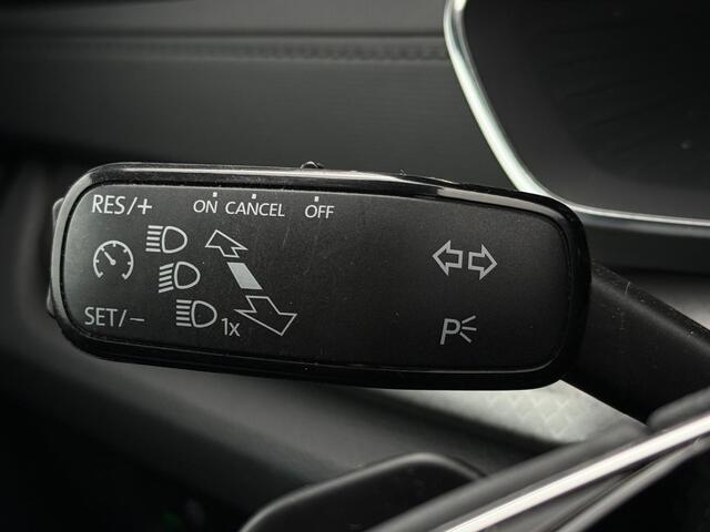 Skoda OCTAVIA Combi 1.4 TSi iV 204 Pk Automaat PHEV Business Edition | Camera | CarPlay | 18 Inch | Adaptive Cruise | Climate | 94.152 Km!!