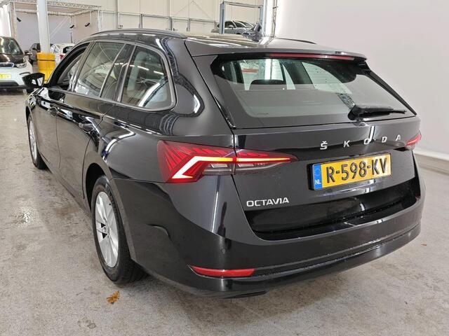 Skoda OCTAVIA Combi 1.0 Business Edition 1e Eigenaar | NL-Auto | Volledig Onderh. | BTW | Stoelverwarming | Camera | Navi | Elek Klep | Cruise | Full-Led | Keyless | DAB | PDC |