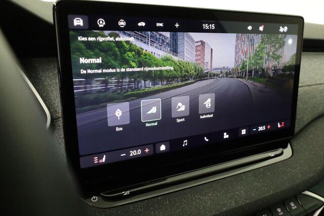 Skoda OCTAVIA Combi First Edition 1.5 TSI 115 pk DSG | Nieuw Model | ACC | Keyless | Elektrische achterklep | 17 inch