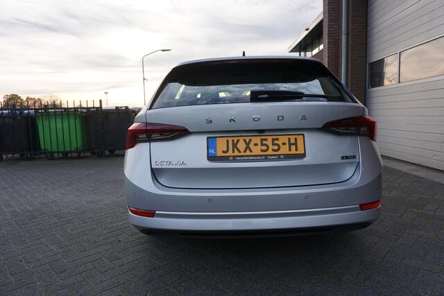 Skoda OCTAVIA COMBI 1.5 E-TSI 150PK E-TECH ACT AUG 2022 CAMERA FULL LED ANDROID/APPLECARPLAY NAVI CLIMA CRUISE BLUETOOTH PDC V+A 16INCH LMV KEYLESS ENZ...