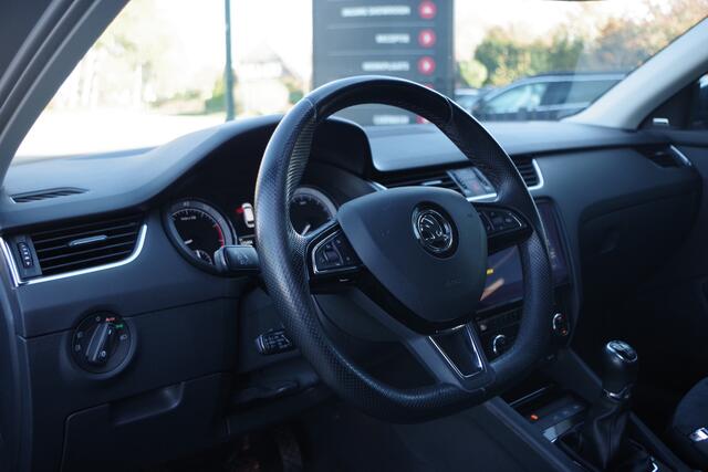 Skoda OCTAVIA Combi 1.0 TSI 115 PK Greentech Style Business, Leder-Alcantara, Carplay