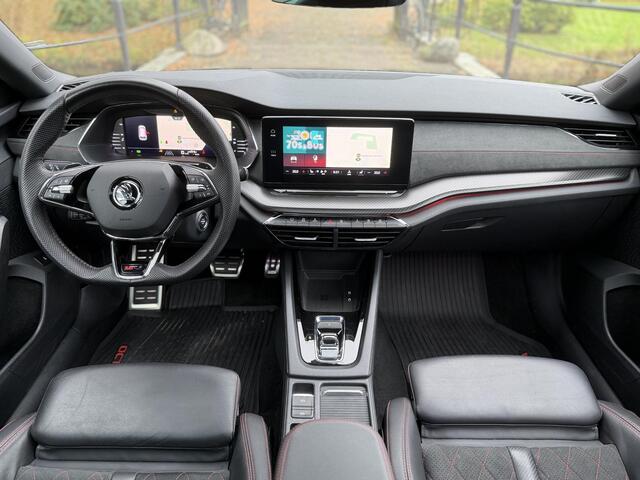 Skoda OCTAVIA Combi 2.0 TSI iV RS | Pano | Performance | Memory | Camera |