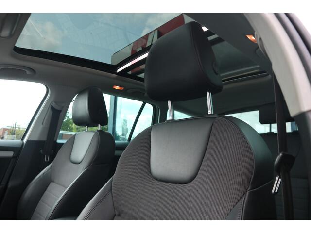 Skoda OCTAVIA Combi ¦koda 1.6 TDI Greentech Ambition Business | Trekhaak | Stoelverwarming | Navigatie