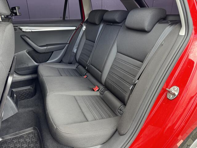 Skoda OCTAVIA Combi ¦koda 1.5 TSI Greentech Ambition Business | RIJKLAAR | Clima | Navi | Cruise