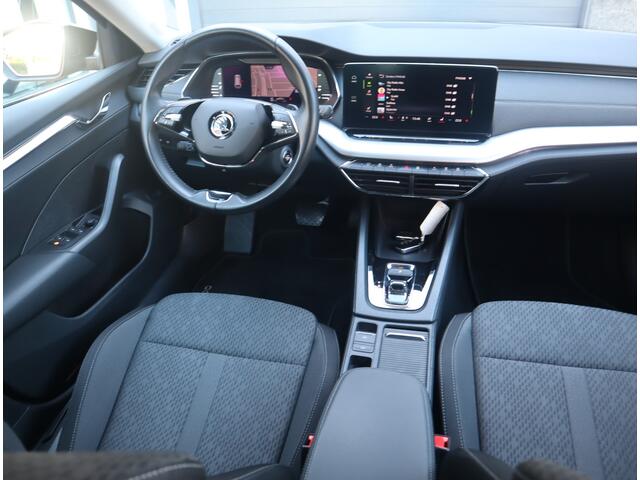 Skoda OCTAVIA Combi 1.0 e-TSI Business Edition Plus Automaat