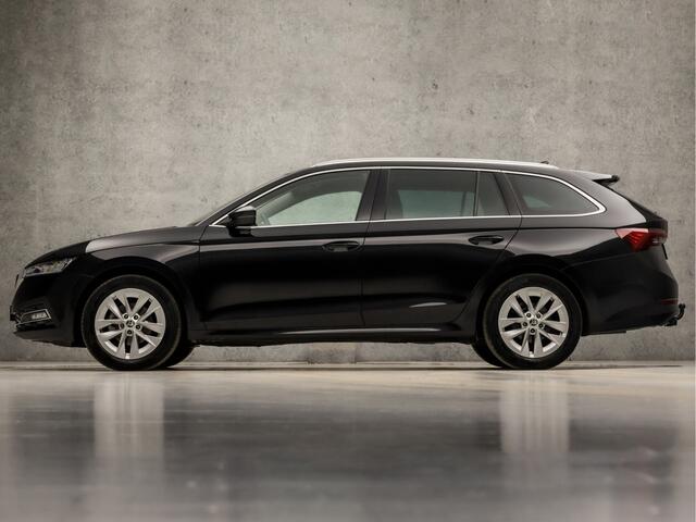 Skoda OCTAVIA Combi 1.5 TSI Sportline 150Pk Automaat (VIRTUAL COCKPIT, APPLE CARPLAY, GROOT NAVI, GETINT GLAS, CAMERA, SPORTSTOELEN, STOELVERWARMING, ADAPTIVE CRUISE, ELEK ACHTERKLEP, TREKHAAK, KEYLESS, NIEUWSTAAT)