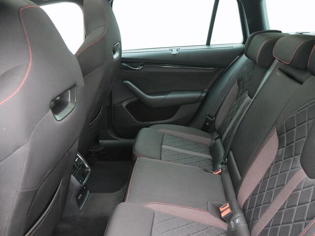 Skoda OCTAVIA Combi 1.4 TSi 245 Pk Automaat RS iV PHEV Business | Adaptive Cruise | CarPlay | Navigatie | Panoramadak | Stoelverwarming | Achteruitrijcamera | 108.347 Km!!