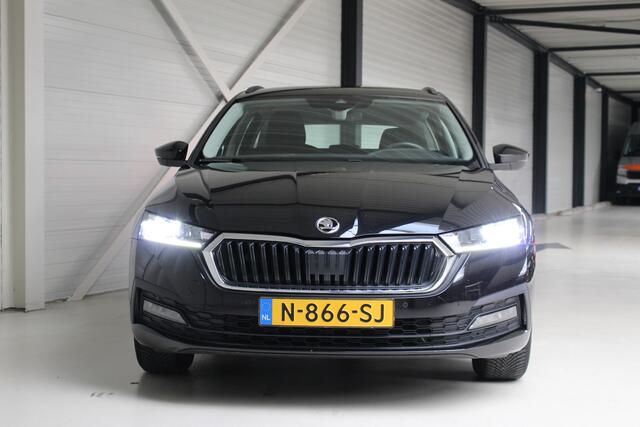 Skoda OCTAVIA Combi 1.0 e-TSI Business Edition DSG Navigatie | Lichtmetalen Velgen | Cruise Control | All Season banden