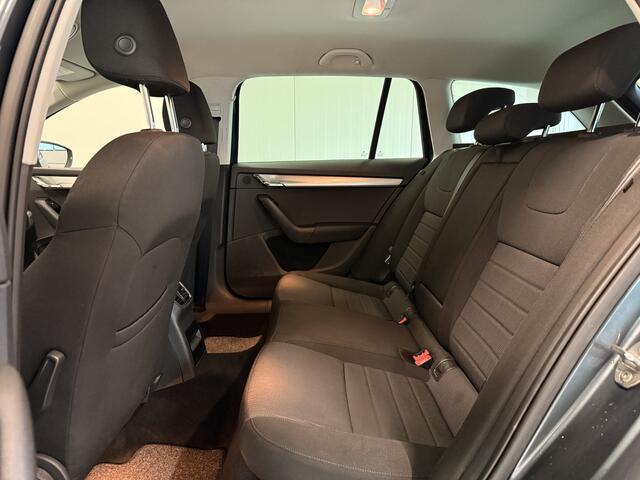 Skoda OCTAVIA Combi 1.8 TSI DSG 180PK Greentech Style Business | Navi | Cruise | Stoelverwarming | Bluetooth