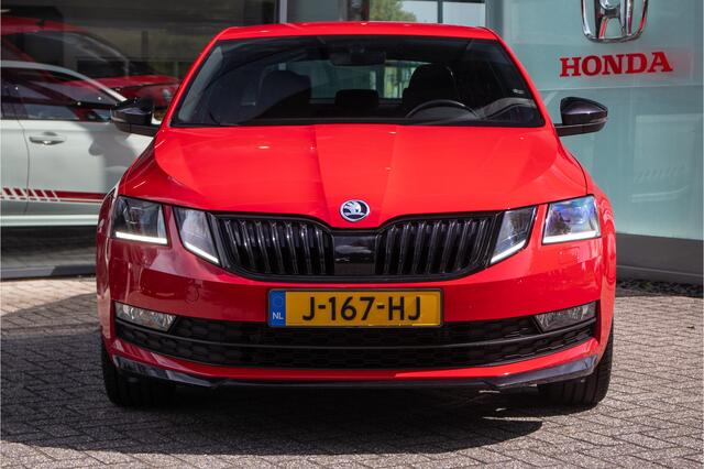 Skoda OCTAVIA 1.5 TSI Greentech Sport Business Automaat -Trekhaak | Navi | 1e Eigenaar | 1500 kg trekgewicht