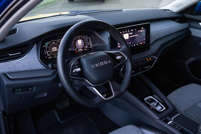 Skoda OCTAVIA Combi 1.5 TSI MHEV Business Edition Plus , Adap. cruise, Trekhaak, Stoel/stuurverwarming,